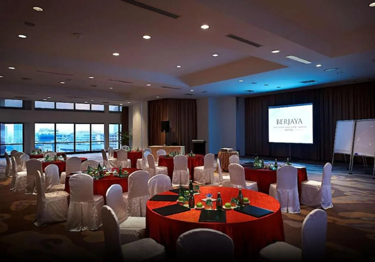 Hotel Excellent Service Suite At Times Square Kuala Lumpur